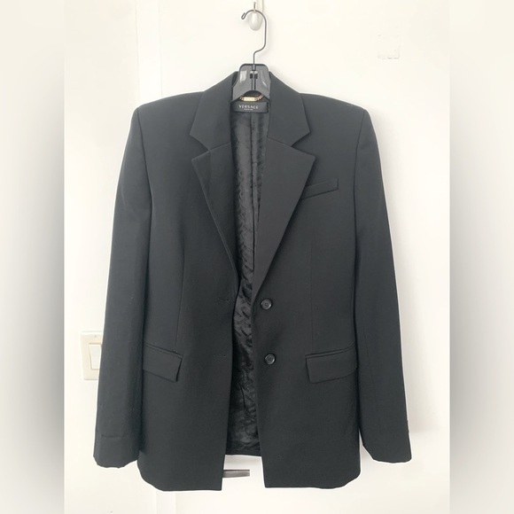 Versace 2024 Women's Oversized Virgin Wool Blazer Jacket in Black - Picture 7 of 13